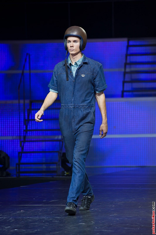 melnicamodi-2011-145