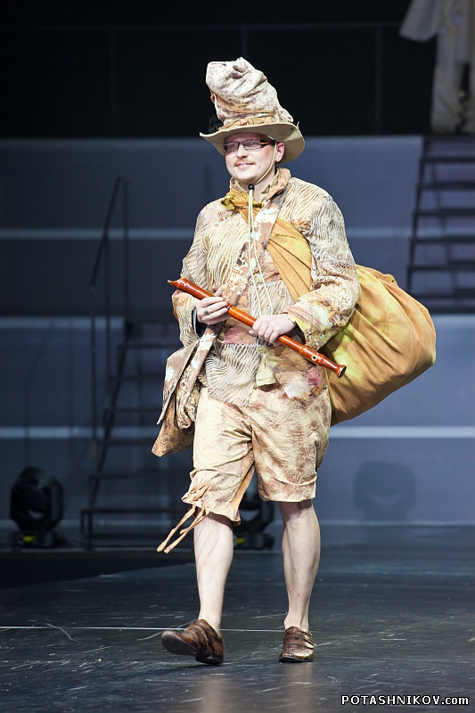 melnicamodi-2011-250