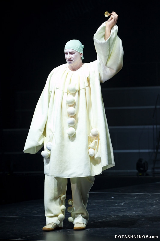 melnicamodi-2011-251