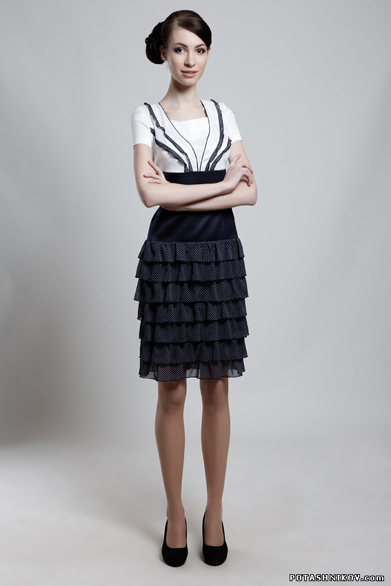 Рекламная фотосъемка каталога одежды. Съемка моделей одежды в студии для каталога.