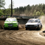 Автомобильные трековые гонки