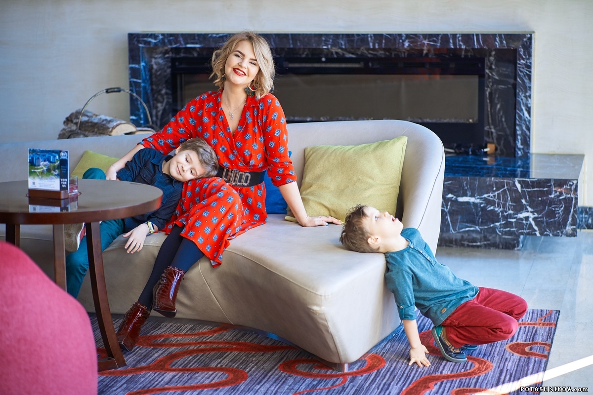 Семейная фотосессия в Минске. Фотосъемка видеосъемка семьи. Видео и фотосессия детей.