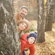 Семейная фотосъемка в ботаническом саду. Love Story в парке. Фотосессия в Минске. 