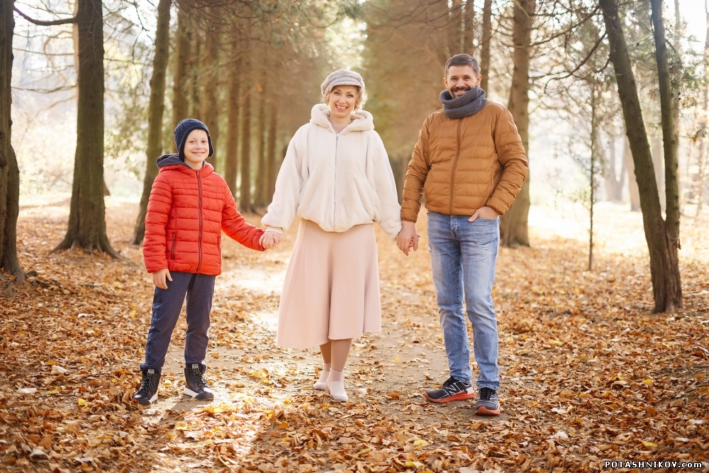 Лавстори фотосъемка в Минске. Фотосесия семейная в студии и на природе