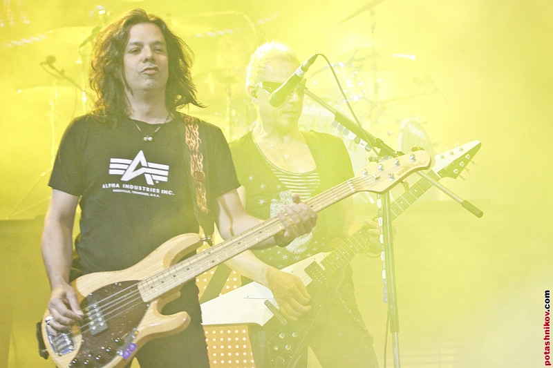 Фоторепортаж с концерта Скорпионс в Минске, прощальный тур в Минск-Арена. Photos from the Scorpions concert tour in Minsk