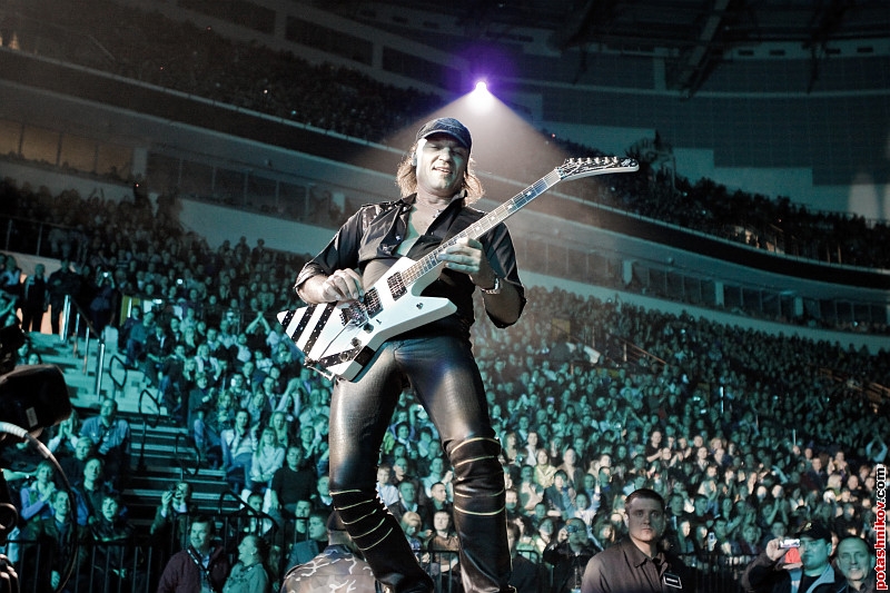 Фоторепортаж с концерта Скорпионс в Минске, прощальный тур в Минск-Арена. Photos from the Scorpions concert tour in Minsk